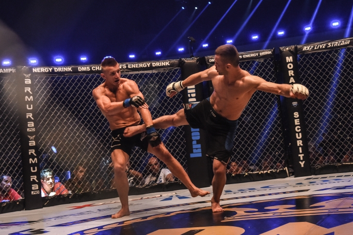 Mare show de MMA în Sala Polivalentă din Bucureşti