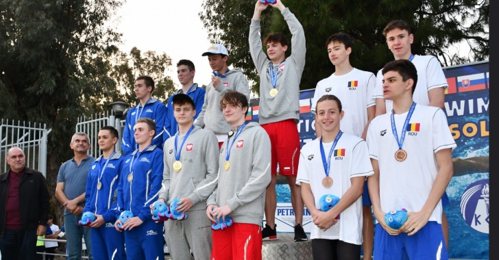 Încă zece medalii pentru sportivii români la Multinations Youth Swimming Meet