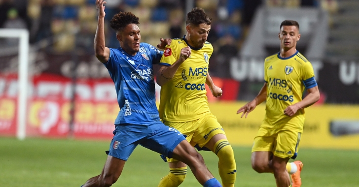 Superliga: Petrolul întoarce rezultatul și trece pe primul loc în play-out